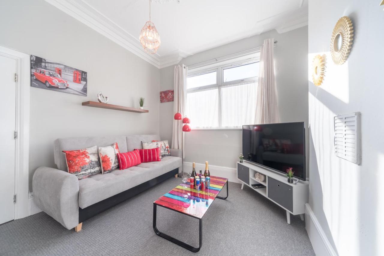3 Bedroom Saks - 2 Living Area House In Newland Ave Hull Kingston upon Hull Exterior foto